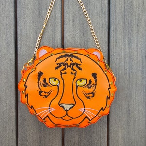 Tiger VERSIÓN MEDIA remache bolso bordado patrón ith