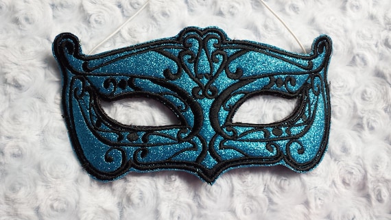 Masquerade halloween mask in the hoop machine embroidery design ith embroidery machine files