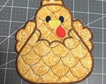 chicken hot pad in the hoop ith embroidery design pattern