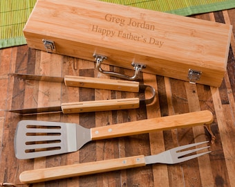 Personalized Grilling Set with Bamboo Case - Personalized Grilling Tools - Grilling Set - Gifts for Dad - Gifts for Men - RO112