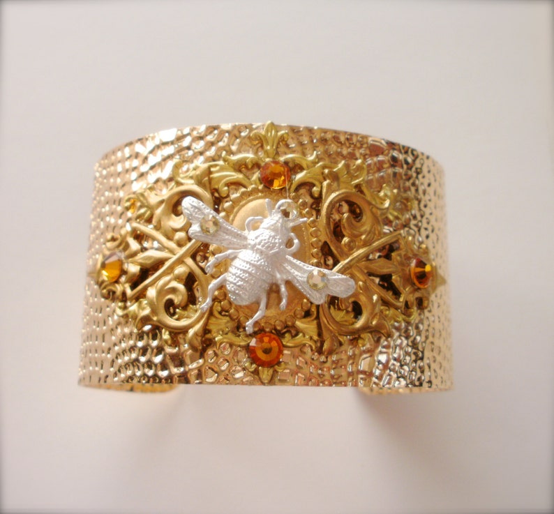 Queen Bee Bracelet Christmas Gift for Her Bee Cuff Bracelet Bumble Bee Goldtone Bracelet Wedding Jewelry One of a Kind Bee Bracelet