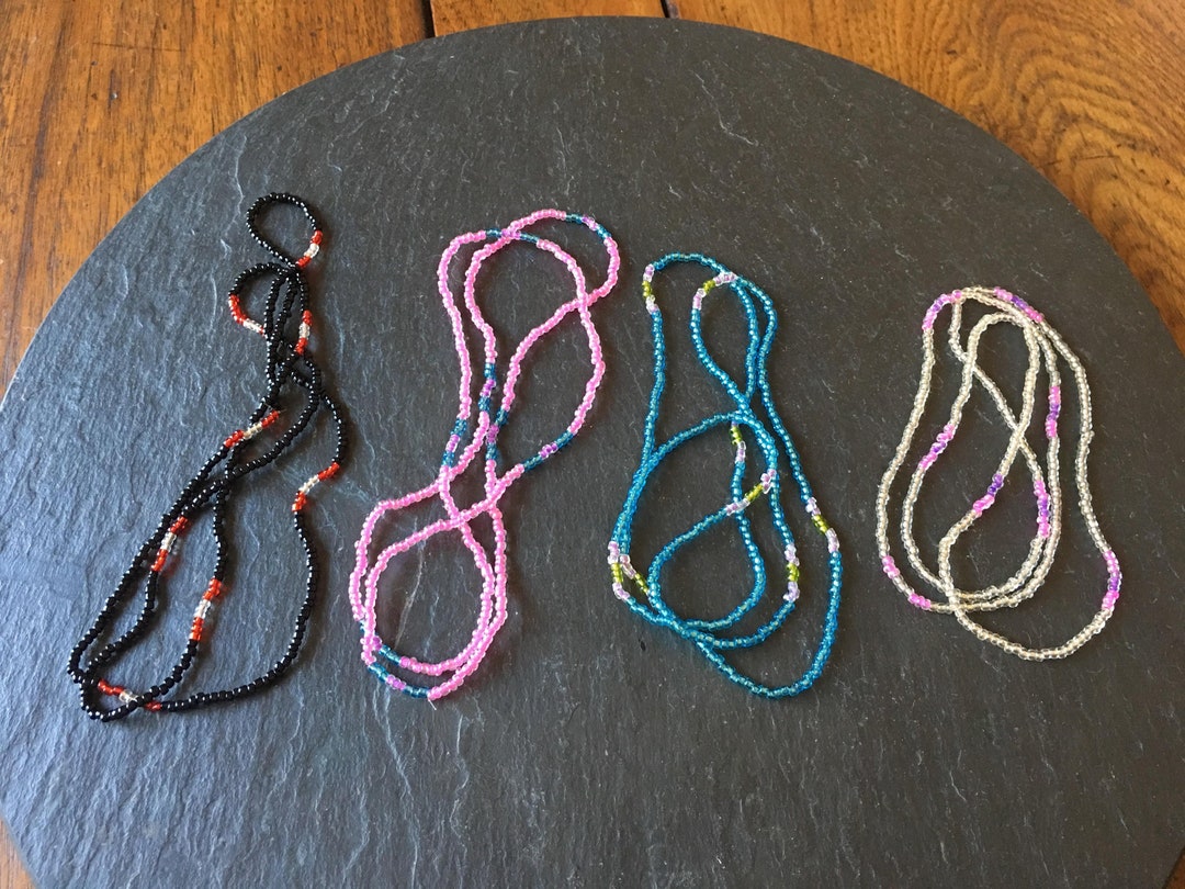 1 NOS Cute 24 VTG Glass Bead Patterns Black Pink Blue or Clear Beads Necklace Pool Beach