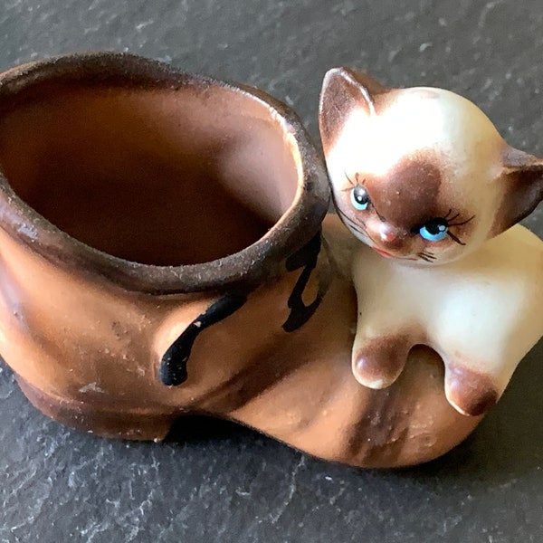 VTG Siamese kitten brown boot kawaii cute blue eye baby cat vase mcm Enesco JAPAN ceramic pottery animal figurine adopt a cat collector gift