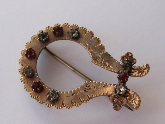 Victorian Daisy Pin Paste Stone Center Gilt Metal Cravat Pin