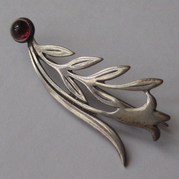 Modernist silver flower brooch