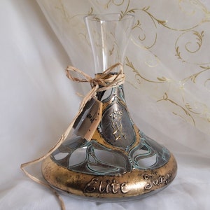 Wine Decanter Antique Style,  Gold Wine Carafe, Perfect Family Gift, Custom Wine Decanter, Luxury Gift
