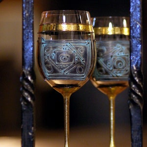 Wine Glasses 50th Anniversary Gift, Golden Wedding Gift, Antique Style, Personalized, Hand Painted Wine Goblets, Gift for a Couple, Set of 2