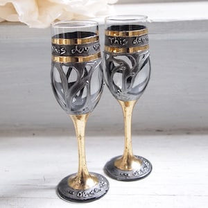 Gold Silver Wedding Champagne Flutes, Bride Groom personalized glasses, set ot 2