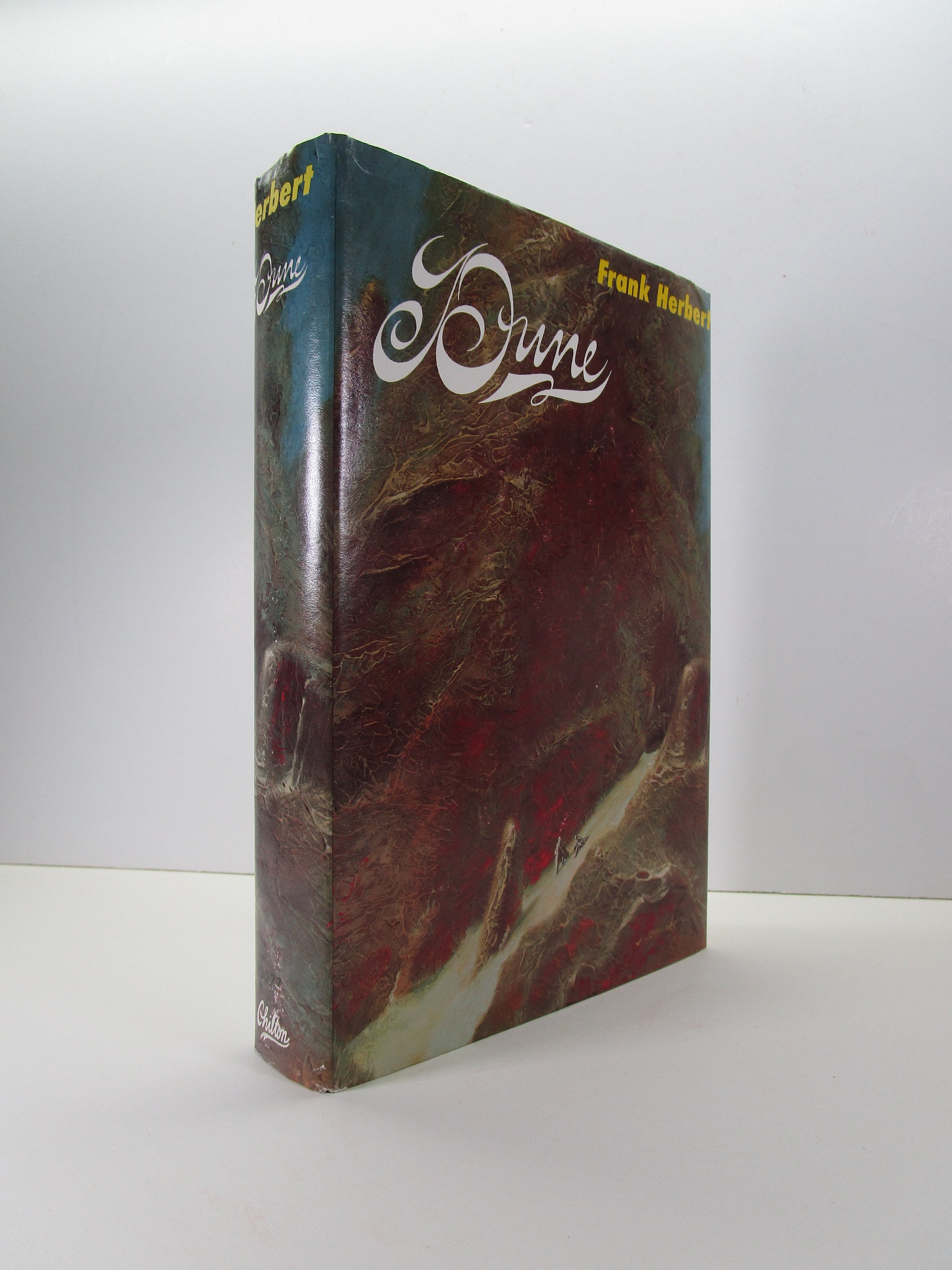 DUNE, Frank Herbert, COLLECTIBLE 1965 1st Trade Edition/8th Printing, Fine/Near Fine Hardcover/Brodart-protected Dust Jacket