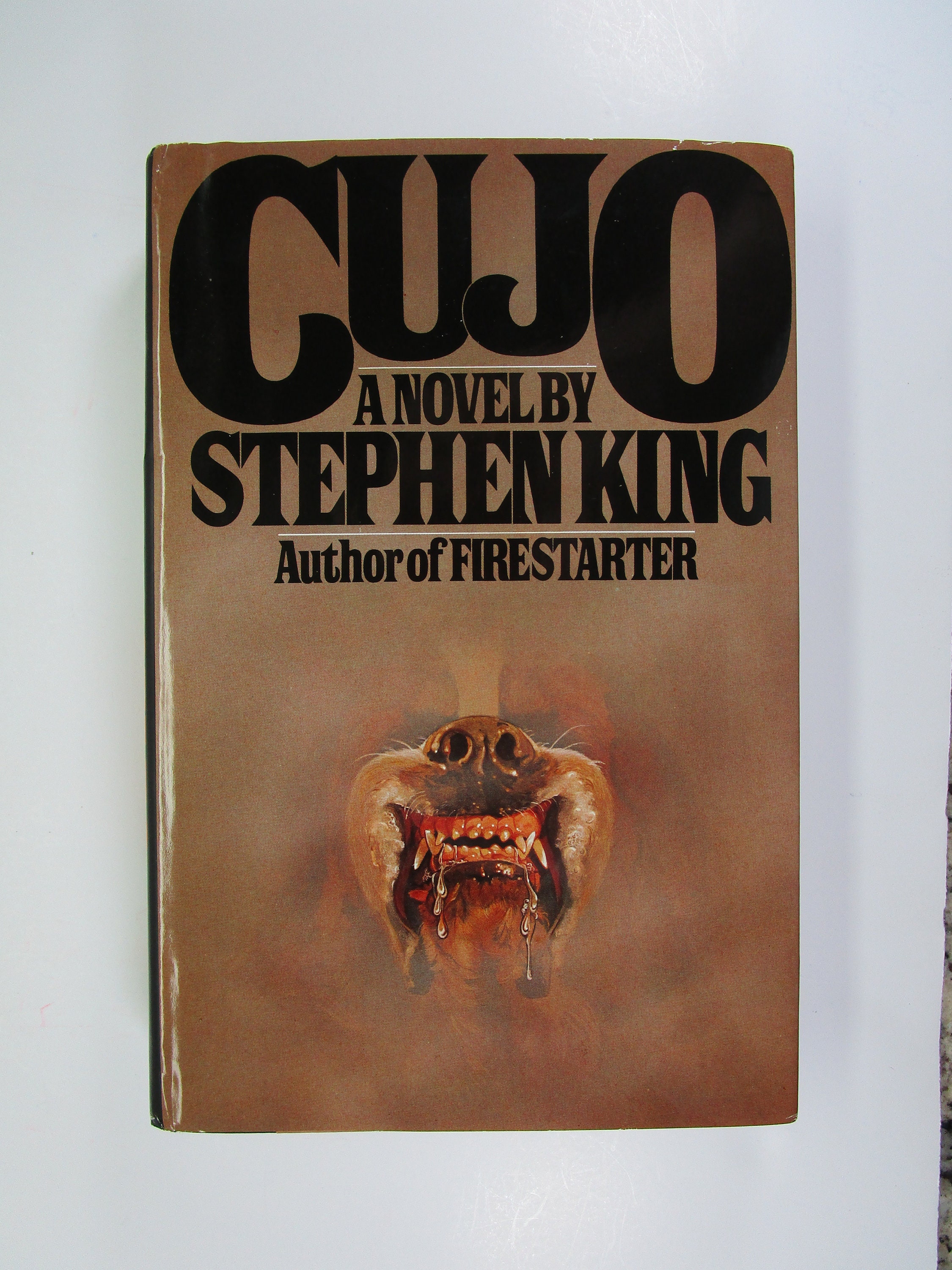 CUJO, Stephen King, 1981 1st Edition Reprint, Near Fine/near CUJO, Stephen King, 1981 1st Edition Reprint, Near Fine/near