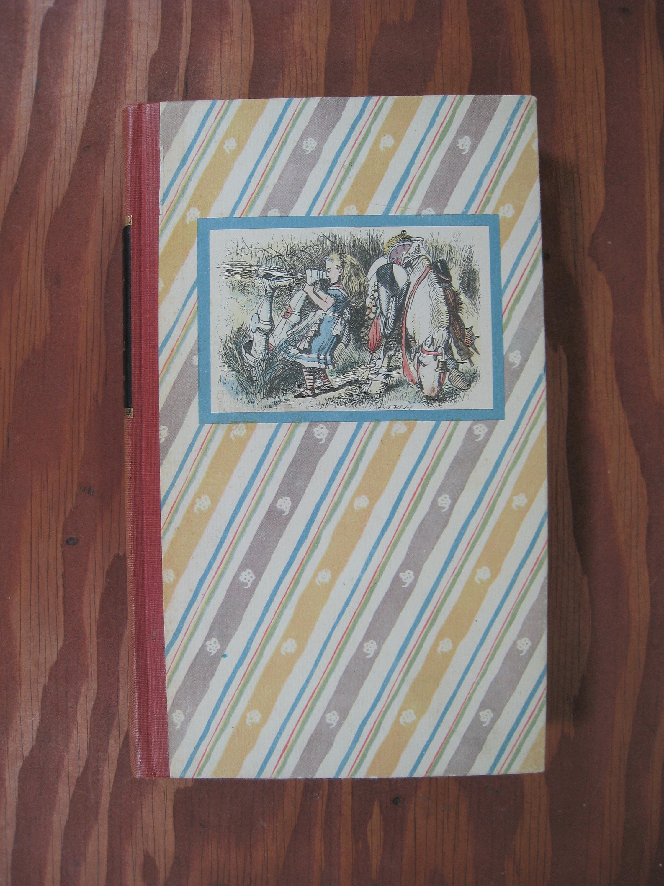 Through the Looking Glass, Lewis Carroll, Tenniel Illustrations COLLECTIBLE 1946 1st Special Colored Edition, VERY GOOD+ Hardcover