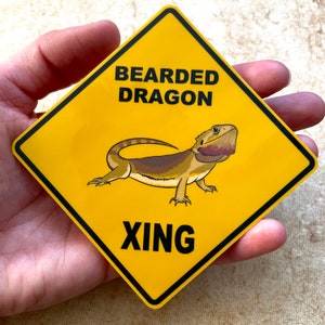 Bearded Dragon crossing ( XING ) sign - vinyl waterproof sticker / decal (personalization available)