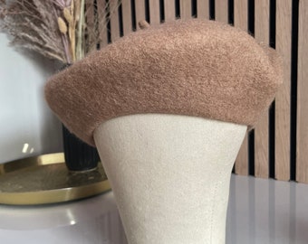 warm brown thick wool beret, plain brown beret, french style thick beret, plain beret, real wool hat, toffee shade beret