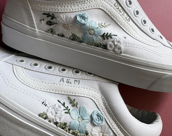 Zapatillas de boda personalizadas con bordado: Zapatos de novia con margaritas rosas