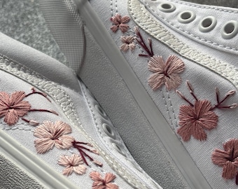 Zapatillas de boda bordadas con flores de cerezo - Vans nupciales personalizadas - melocotón