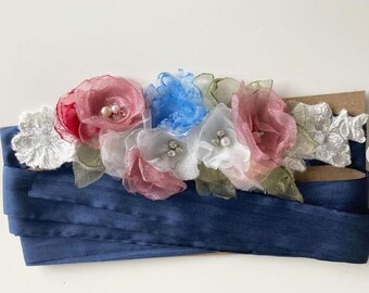 Fajín de boda de organza con perlas, diamantes de imitación y cinta de seda / Cinturón nupcial bohemio