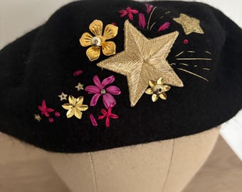 Black Beret With Gold Stars and Hemetite Stones , Black Wool  display picture 3
