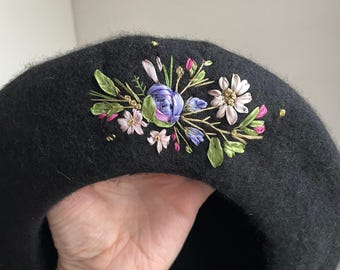 1187 Flowers Embroidery Beret Hat French Style Solid Color Casual Beret Artist Handmade Floral Knit Beret: Ecru French Style Artist Hat - Etsy main image 4