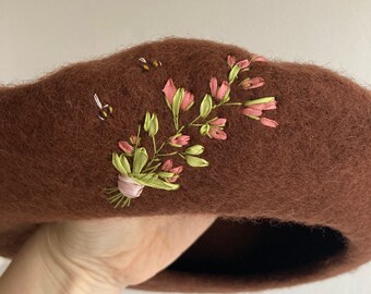 Rosebud Wool Beret: Hand-Stitched Silk Flower, Vintage Style