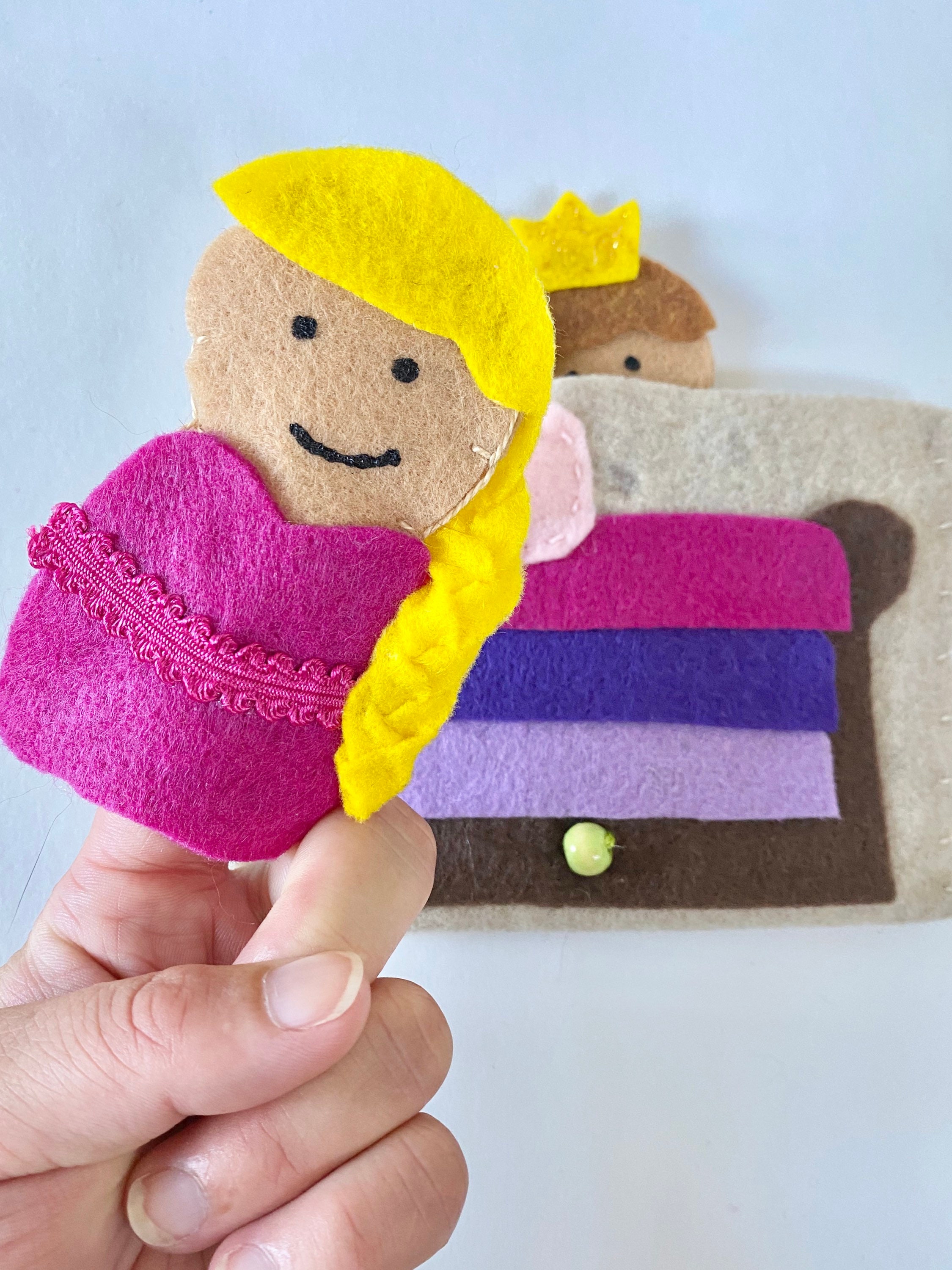Princess and the Pea Felt Finger Puppet Nursery Rhyme Story - Etsy