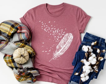 Feather Birds Shirt, Graphic Tee, Feather Unisex Tshirt, Women Bird Tshirt, Bird T Shirt, Feather Shirt Feather T Shirt, Christmas Gift idea