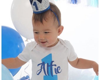 Matte & Sparkle Personalised Birthday Party Glitter T-shirt/Bodysuit/Babygrow/Vest - Perfect First Cake Smash Photography as Prop. Bum Print