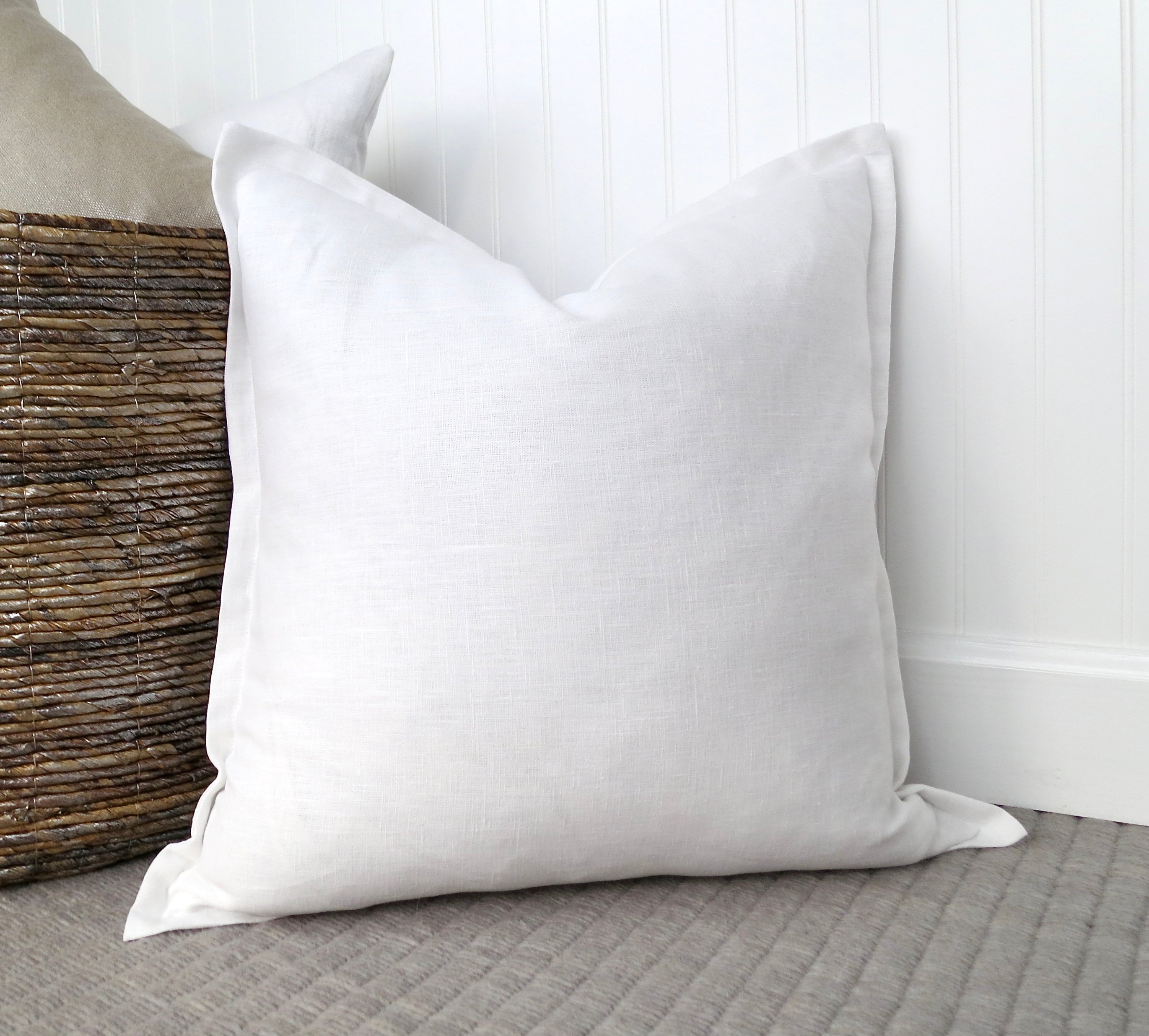 One Cream Belgian Linen Zippered Pillow cover / 12x18 Pillow cover / Plain  20x20 pillow cover / Cream 18x18 / Solid Cream Cushion