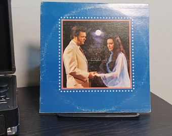 Loretta Lynn & Conway Twitty - Lead Me On - Circa 1971