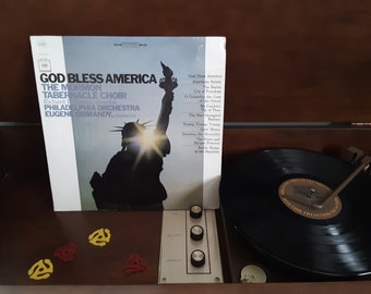 The Mormon Tabernacle Choir - God Bless America - Circa 1965