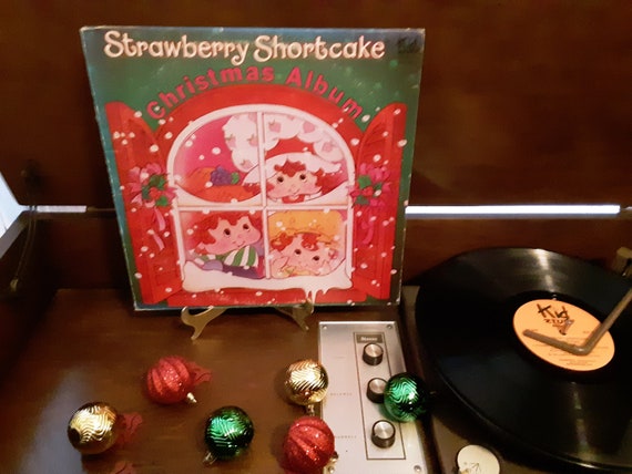 Strawberry Shortcake Christmas Album Circa 1980 Etsy Strawberry Shortcake Christmas Album Circa 1980 Etsy