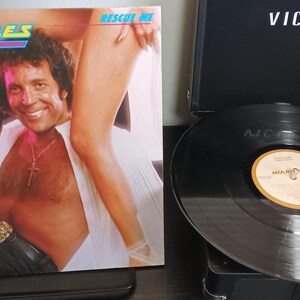 Tom Jones -  Rescue Me - Circa 1979