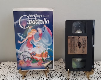 Black Diamond Collection - Walt Disney Classic &quot;Cinderella&quot;  VHS Tape