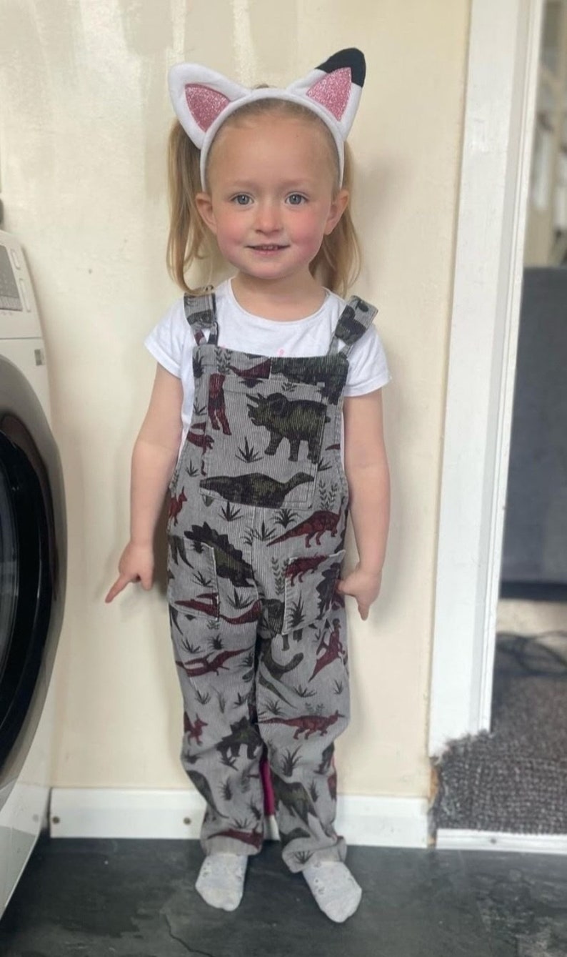 Childrens grey Dinosaur Dungarees in stretch corduroy bild 5