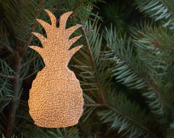 Piña Dorada // Adorno de Cuero // Decoración del Hogar // Navidad // Etiqueta de Regalo