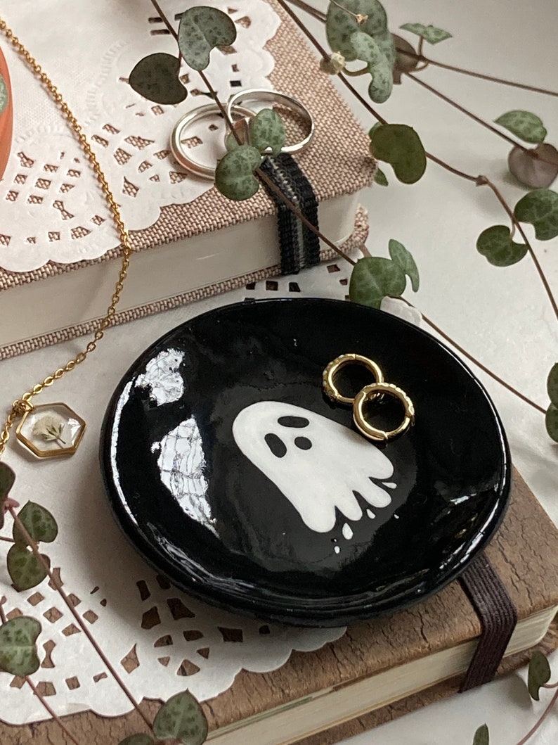 Ghost Clay Ring Jewellery Dish, Cute Ghostie Paintedtrinket Bowl in ...