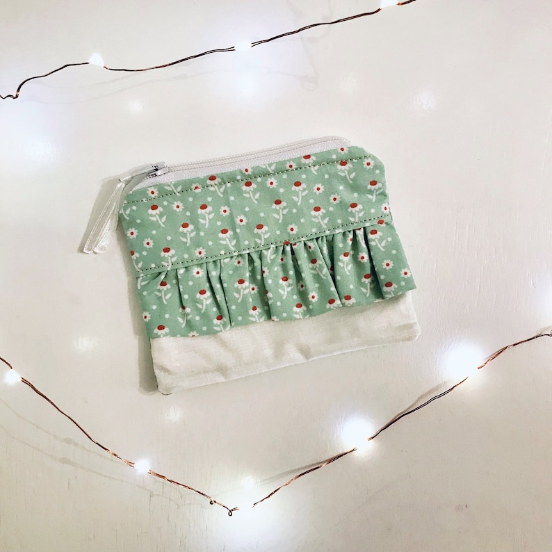 Mint Green Daisy Floral Print Frilly Ruffle Coin Purse