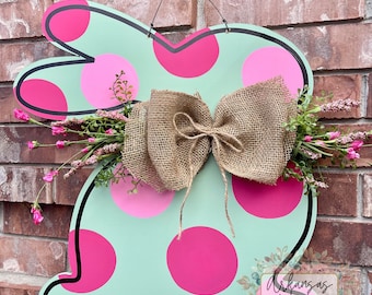 Easter Bunny Door Hanger: Spring Wreath with Greenery