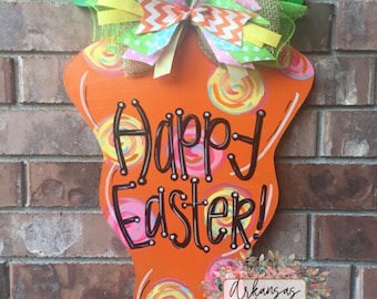 Hand Painted Easter Carrot Door Hanger: Spring Decor