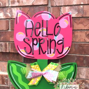 Spring Door Hanger, Flower Door Hanger, Tulip Door Hanger, Spring Wreath, Spring Decor, Tulip Wreath, Flower Wreath, Summer Door Hanger