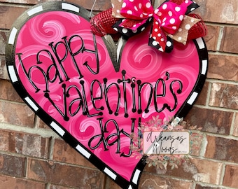 Valentines Heart Door Hanger: Whimsical Valentine's Day Decor