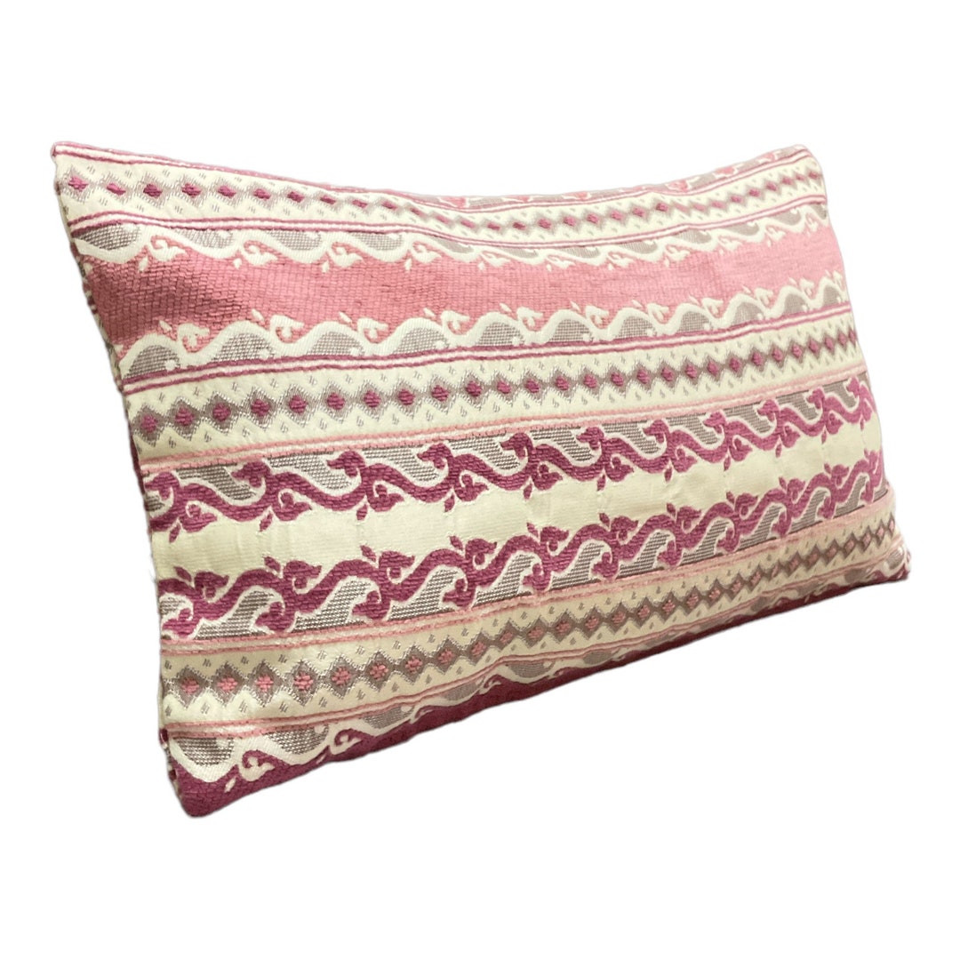 Floral Pink Cushion Cover, Pink Outdoor Decorative Pillow Case, Floral — free download