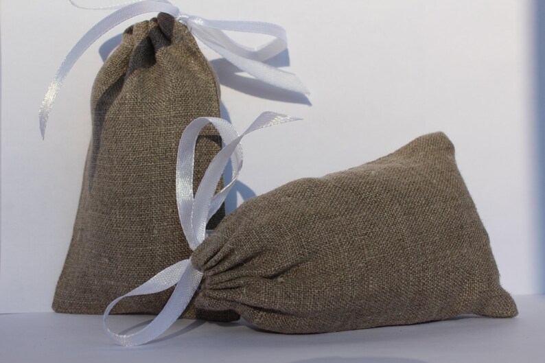 Rustic wedding favor Wedding favor bags French gift bags 50 pcs ~ Drawstring linen bags Linen favor bag Taupe Grey linen bags
