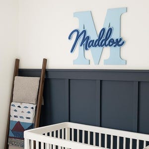 Personalisiertes hölzernes Baby Namen Zeichen: Kinderzimmer-Wand-Dekor