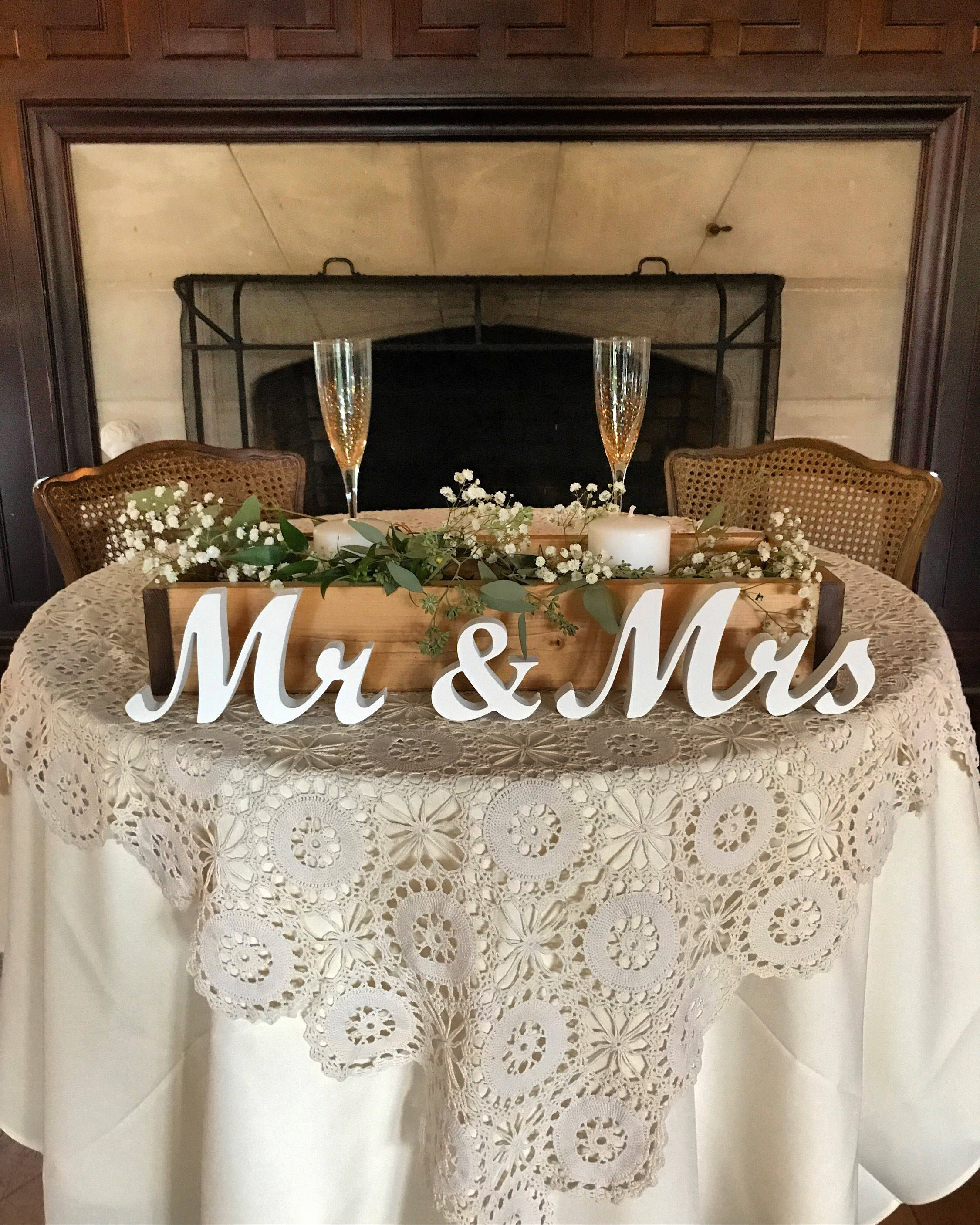 Mr and Mrs wedding signs table decoration. Rustic wedding