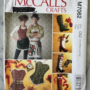 McCall's M7062 Crafts 2014: schorten en kerstsokken naaipatroon – OSZ (S–M–L–XL) – ongesneden en in de fabriek gevouwen