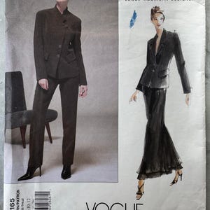 1998 Vintage Vogue 2165 – Donna Karan – Misses’ Petite Jacket, Skirt & Pants – Size 8–10–12 – CUT and COMPLETE