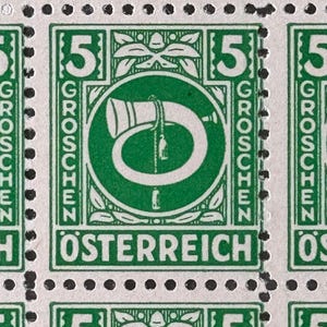 Foglio di francobolli d'epoca austriaci del 1945 - Emissione militare alleata - Foglio intero nuovo di 40 x 5 francobolli Groschen Green Posthorn
