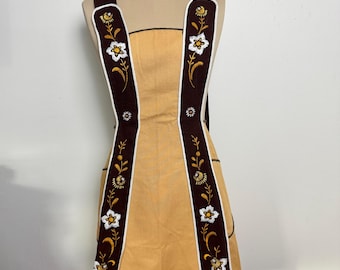 1970s Vintage Handmade Apron- 70 cm Length × 146 cm Width (27.6&quot; × 57.5&quot;) – Golden Tan with Brown Floral Embroidery -Cross-Back-Cotton Blend