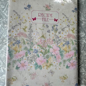 Vintage Cottage Garden-receptenmap - Margaret Roberts - bladen en kaarten - ringband met bloemen