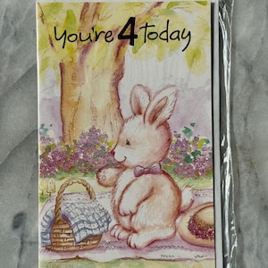 Biglietto di auguri per il 4° compleanno di Ansley Design degli anni '90 - Illustrazione di un coniglietto vintage da picnic - Nuovo e inutilizzato